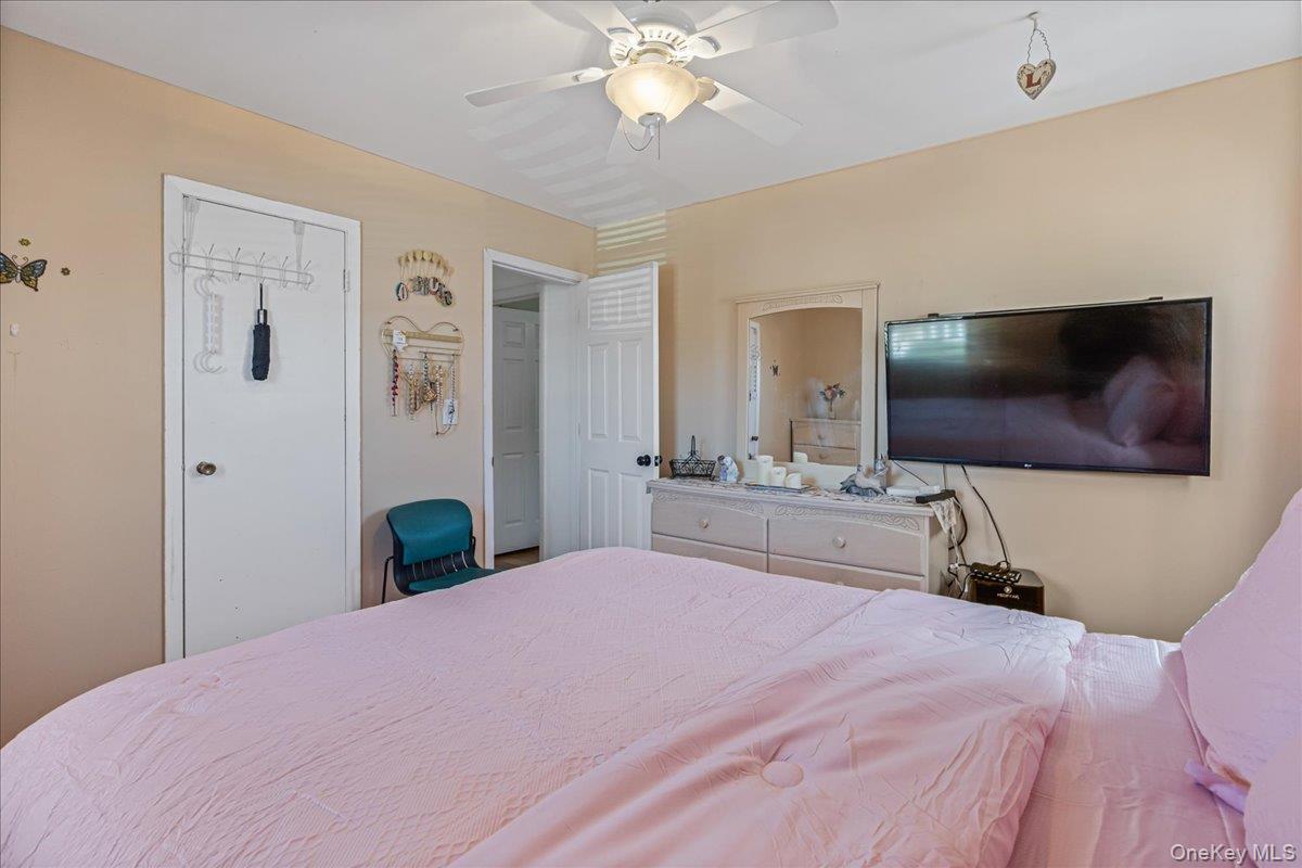 #11 photo, 95 Colonial Drive, ナッソー郡 Massapequa , NY 11758