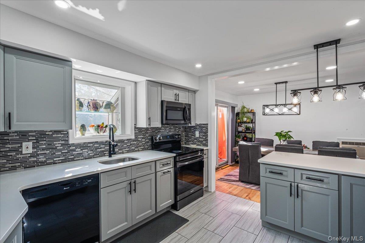 #19 photo, 95 Colonial Drive, ナッソー郡 Massapequa , NY 11758