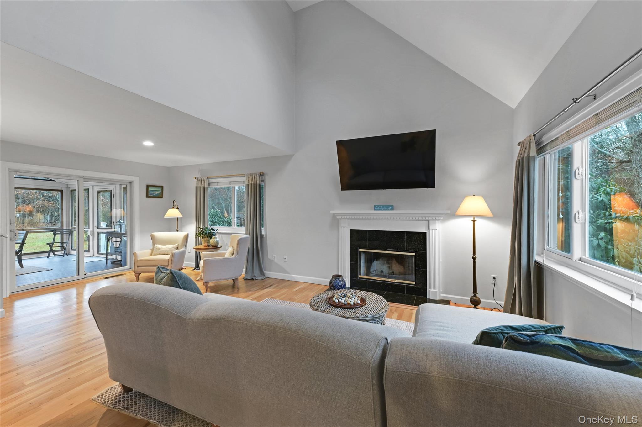 #4 photo, 9 North Quarter Road, Westhampton , NY 11977