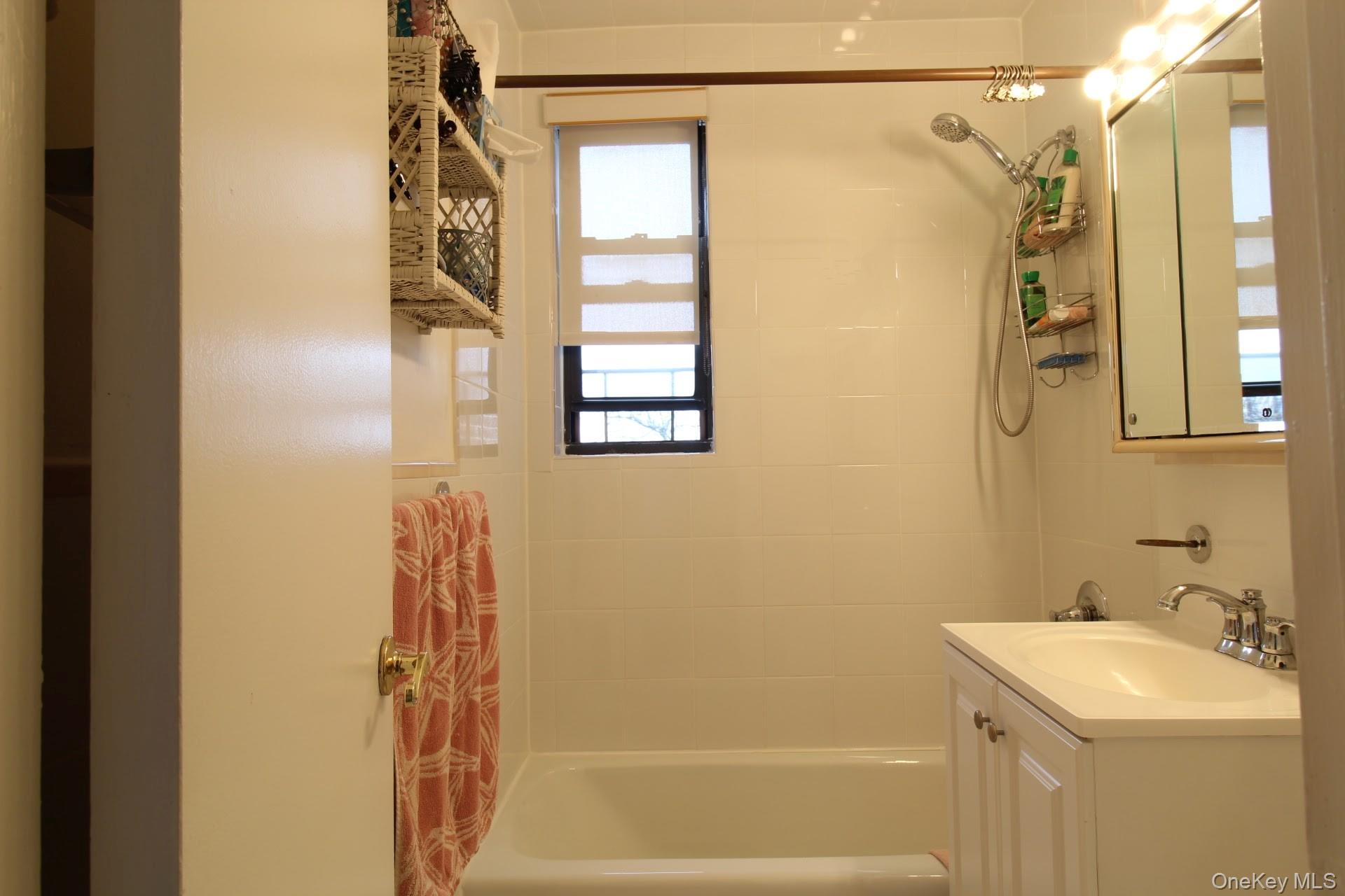 #11 photo, 61 Oliver Street, ブルックリン区 Brooklyn , NY 11209