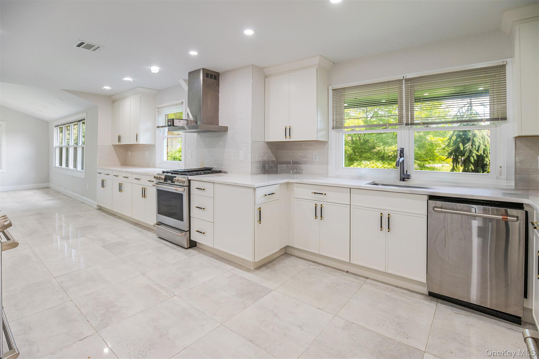 #6 photo, 7 Charlotte Drive, Spring Valley , NY 10977