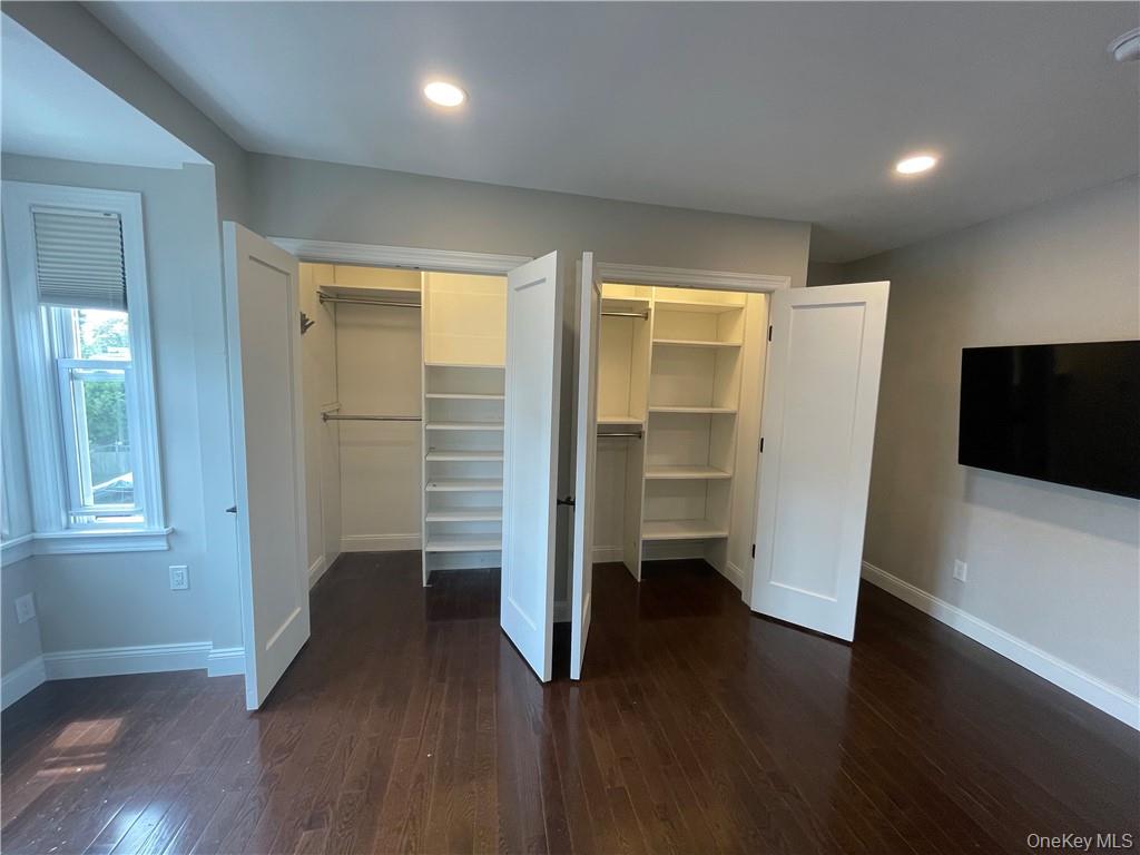 #4 photo, 33 Park Avenue, New Rochelle , NY 10805