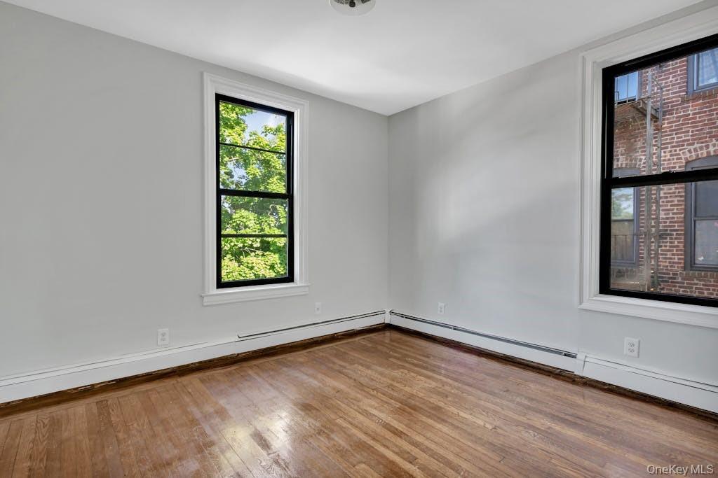 #14 photo, 107 N Forest Avenue, Rockville Centre , NY 11570