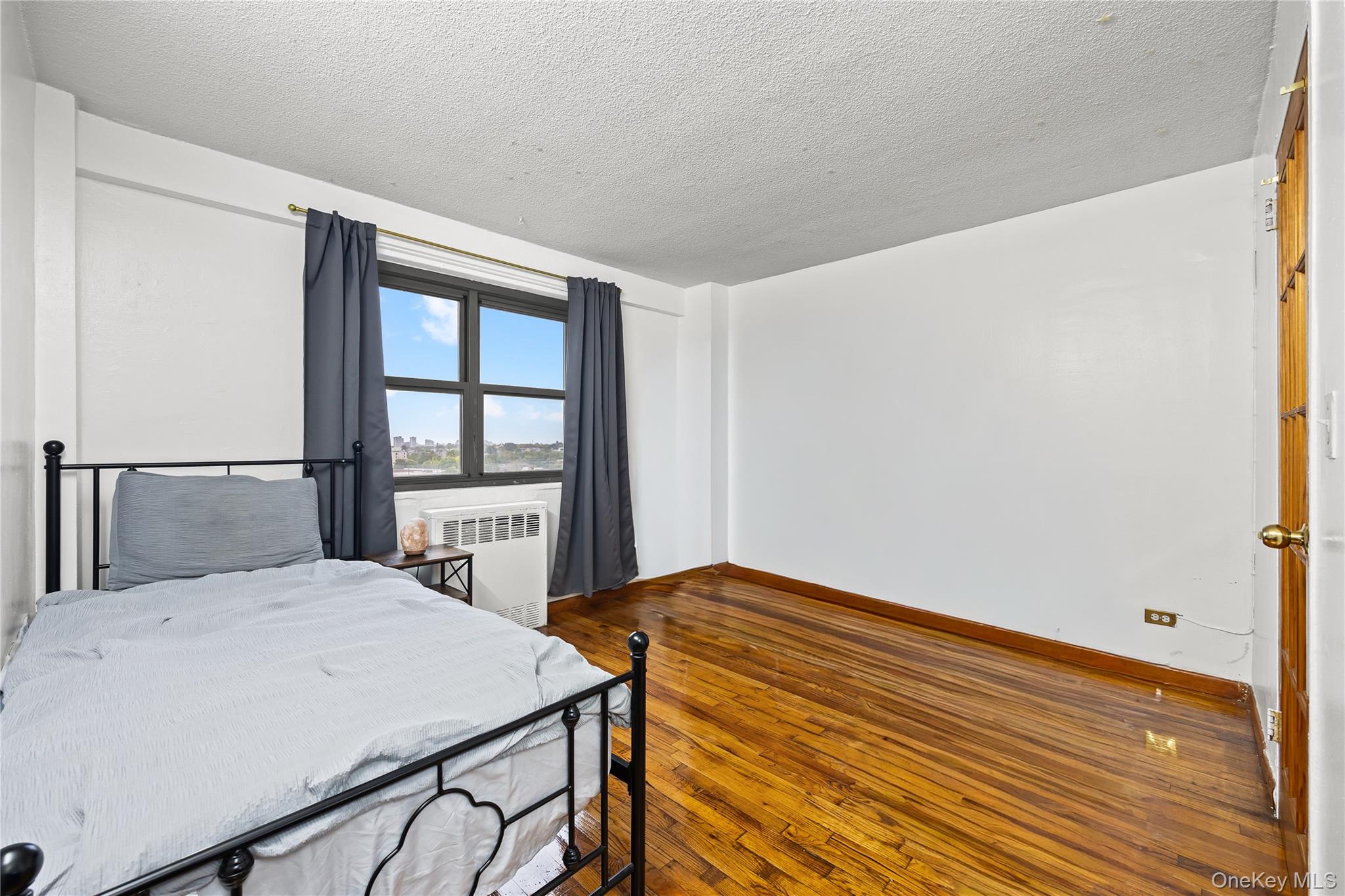 #15 photo, 3410 de reimer Avenue, ブロンクス区 Bronx , NY 10475