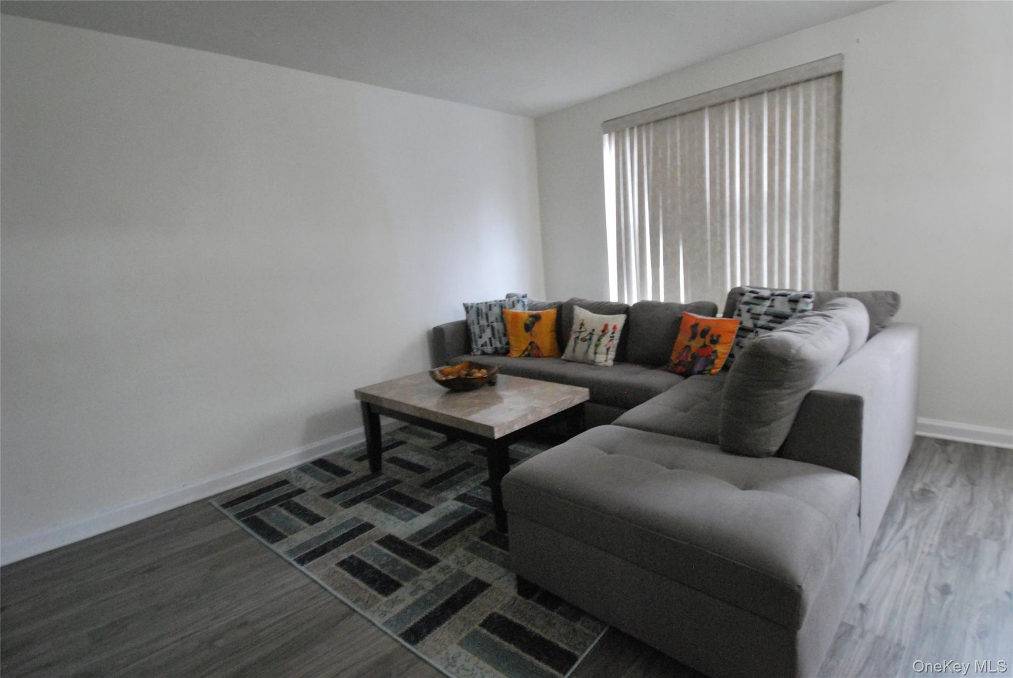 #11 photo, 106 Richbell Road, Mamaroneck , NY 10543