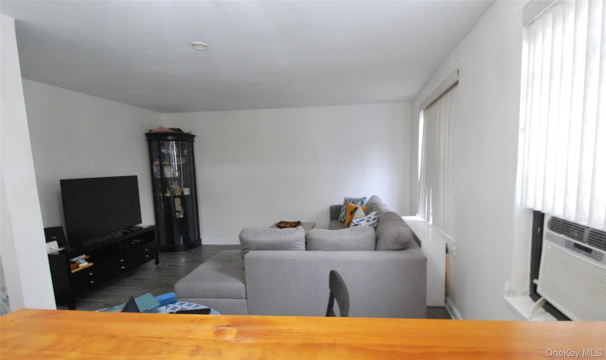 #13 photo, 106 Richbell Road, Mamaroneck , NY 10543