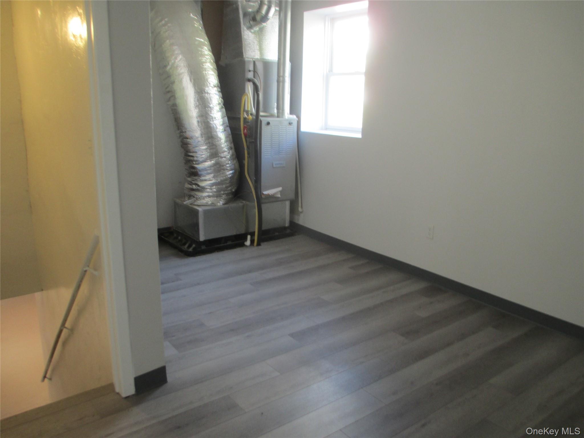 #20 photo, 2-4 N Route 9w, West Haverstraw , NY 10993