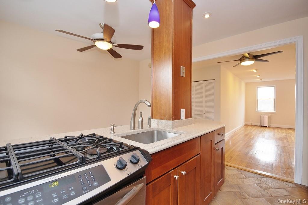 #13 photo, 14 S Broadway, Irvington , NY 10533