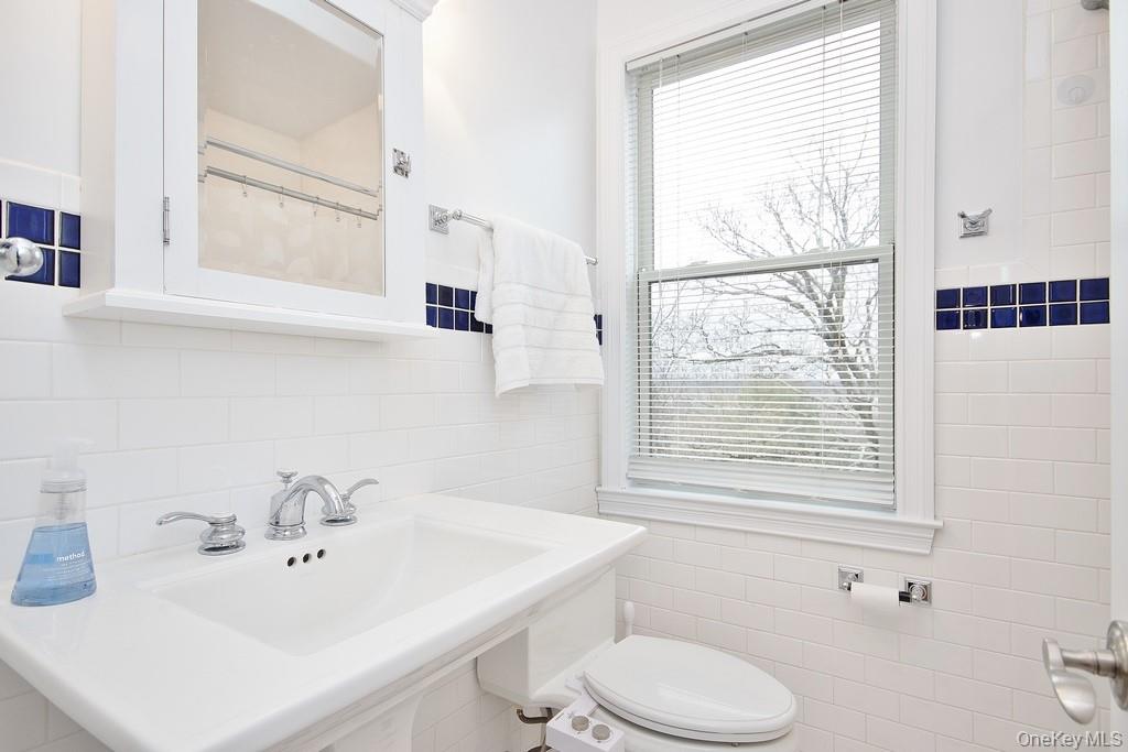 #20 photo, 14 S Broadway, Irvington , NY 10533