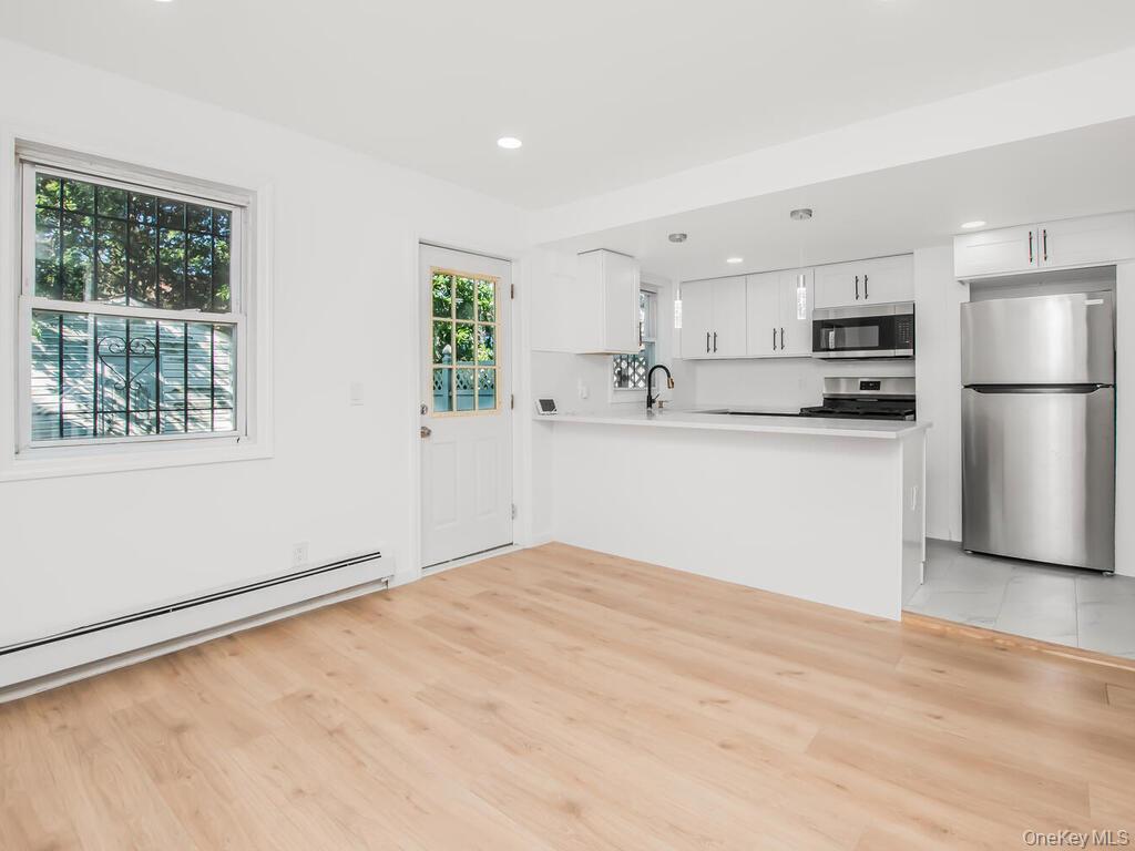 #3 photo, 10220 189th Street, クイーンズ区 Hollis , NY 11423