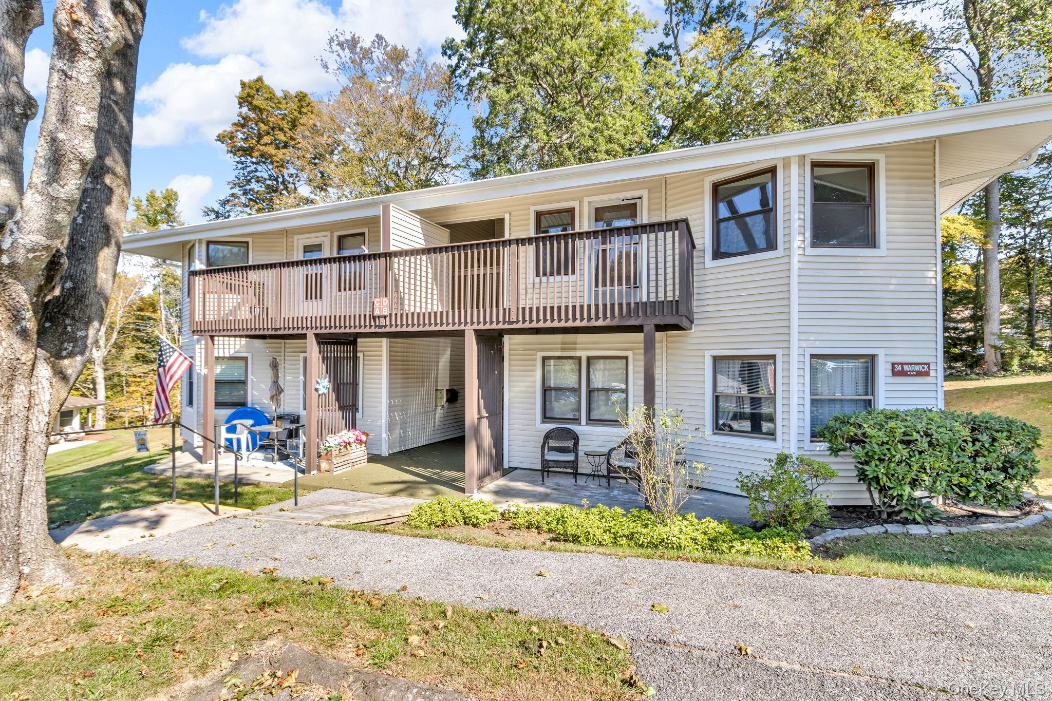 #3 photo, 34C Warwick Place, Yorktown Heights , NY 10598