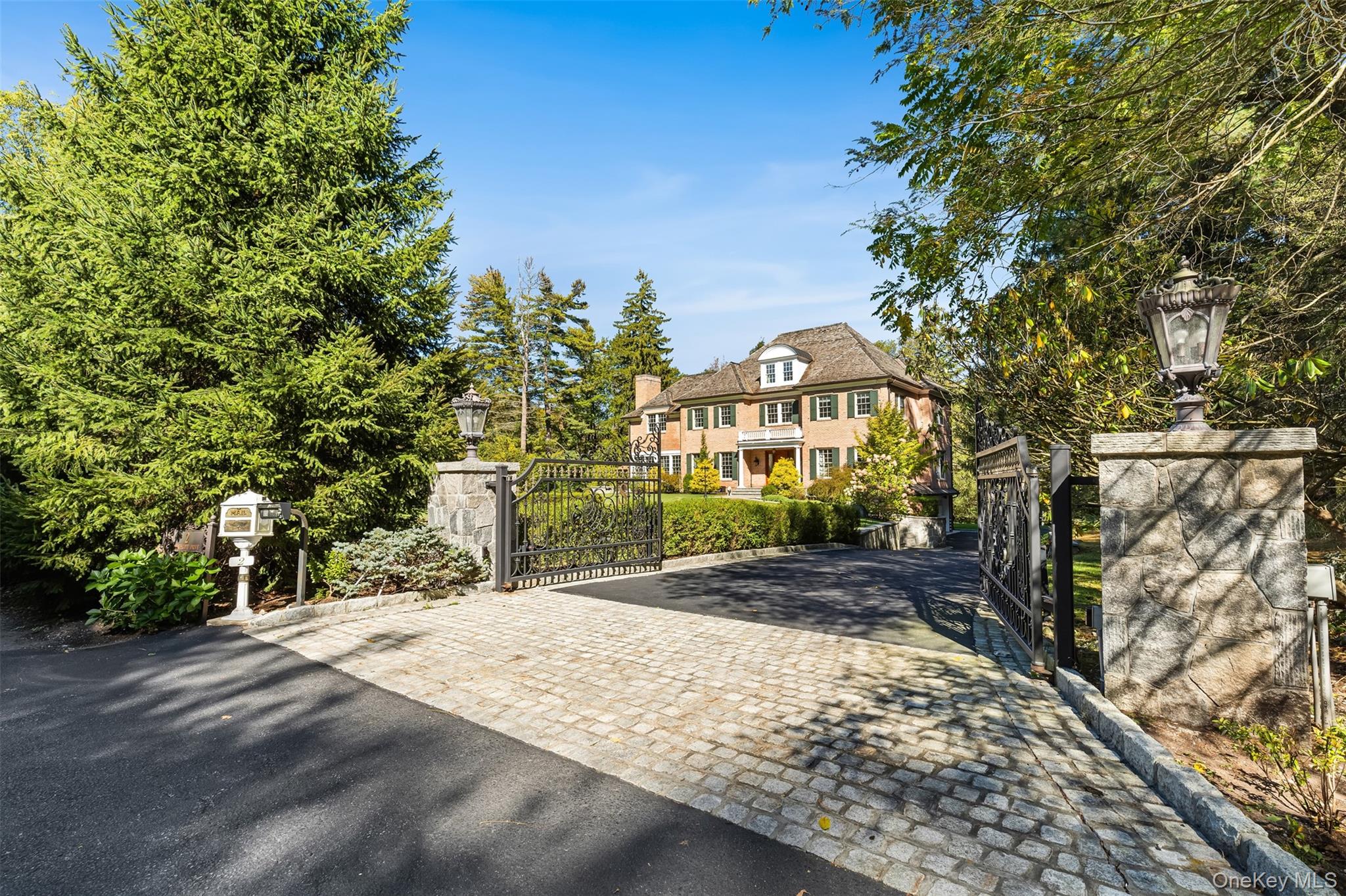 #3 photo, 2 Heathcote Drive, Mount Kisco , NY 10549