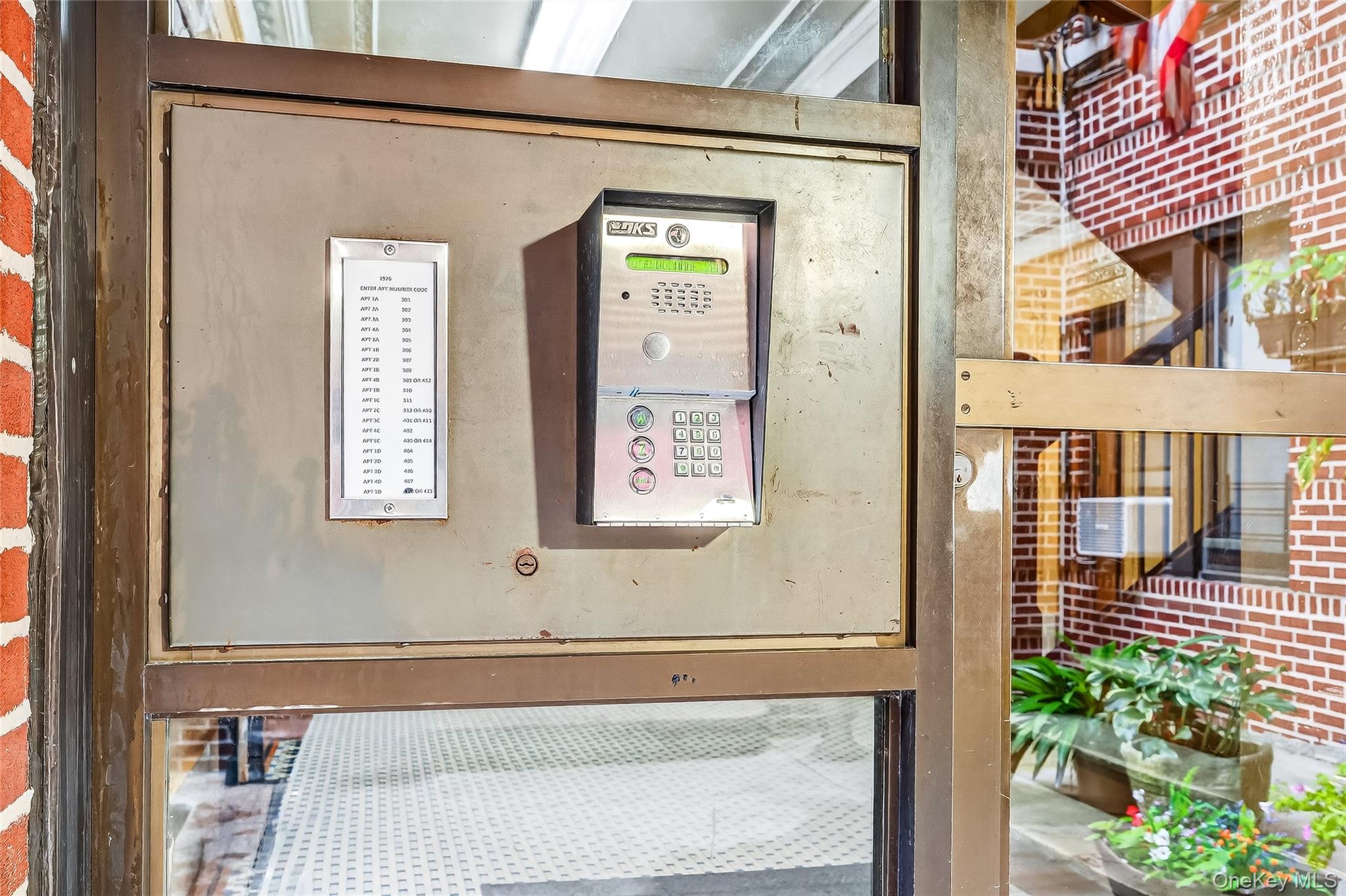 #7 photo, 1976 Lafontaine Avenue, ブロンクス区 Bronx , NY 10457