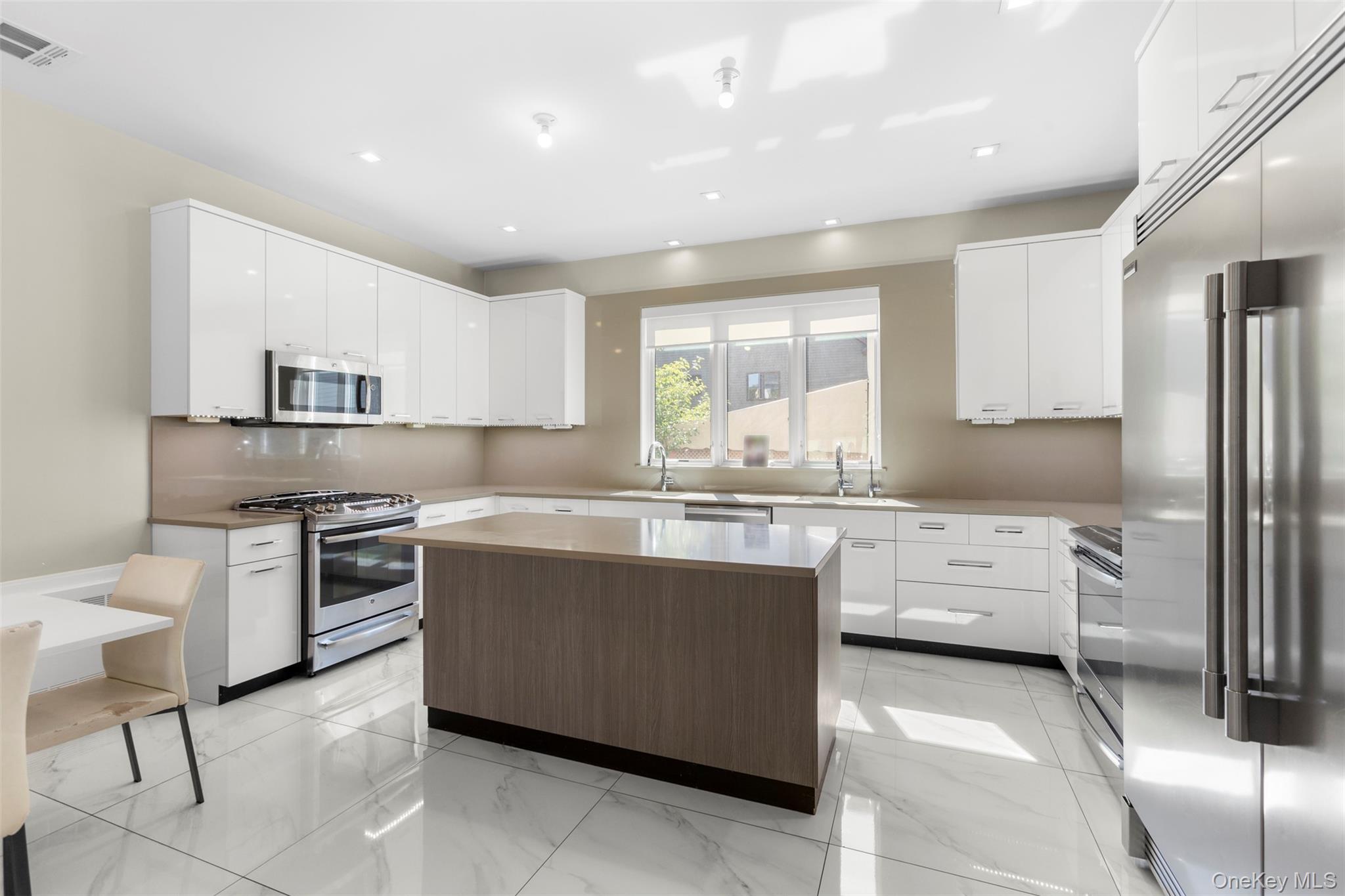 #6 photo, 64 N Cole Avenue, Spring Valley , NY 10977