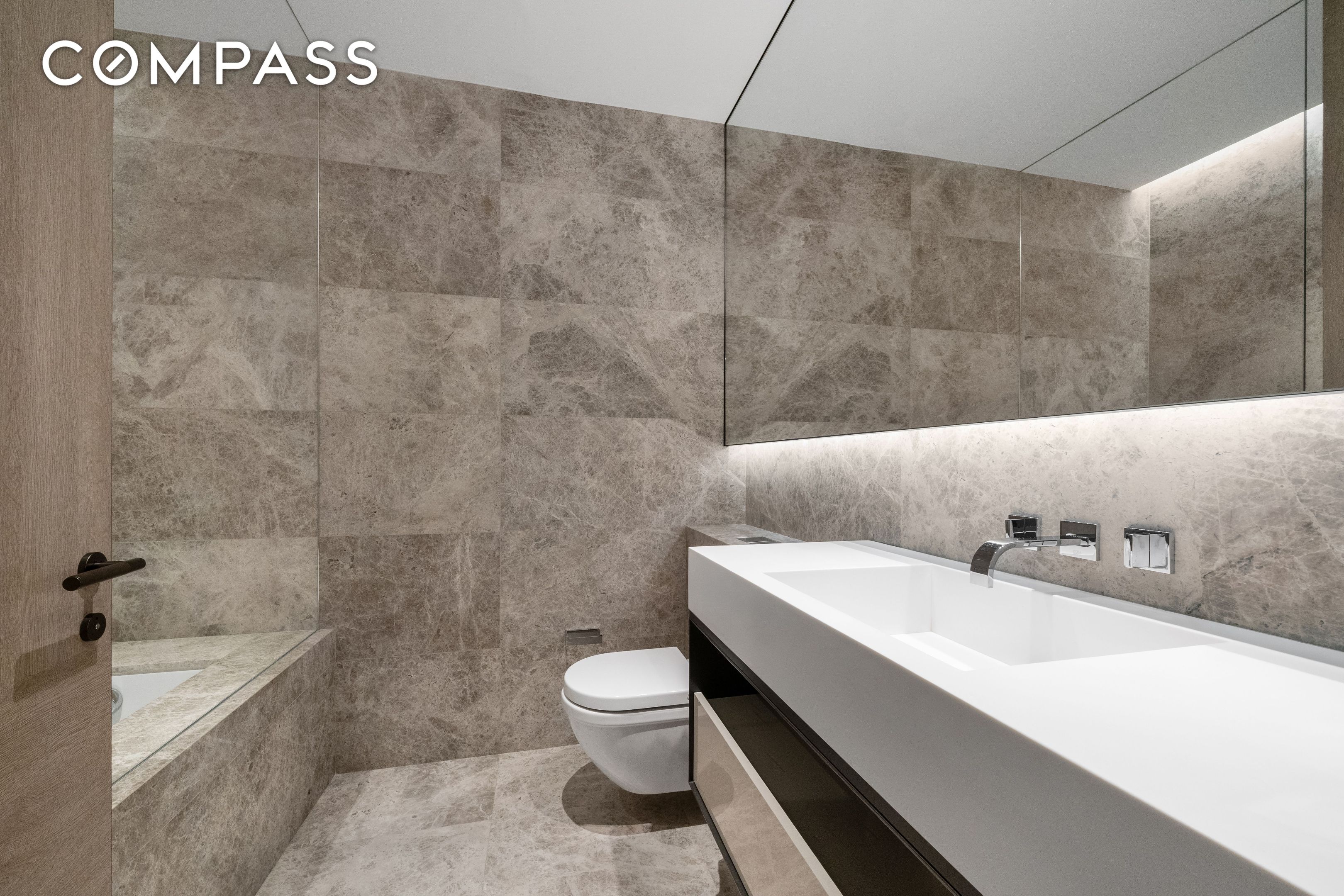 #13 photo, 522 W 29th Street, マンハッタン Chelsea , NY 10001