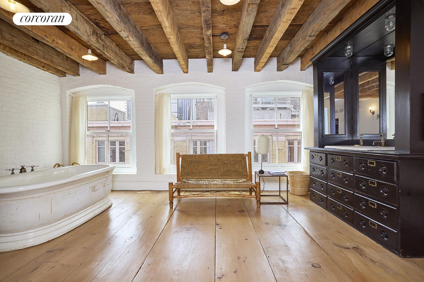 #11 photo, 134 BEEKMAN Street, Fulton/Seaport , NY 10038