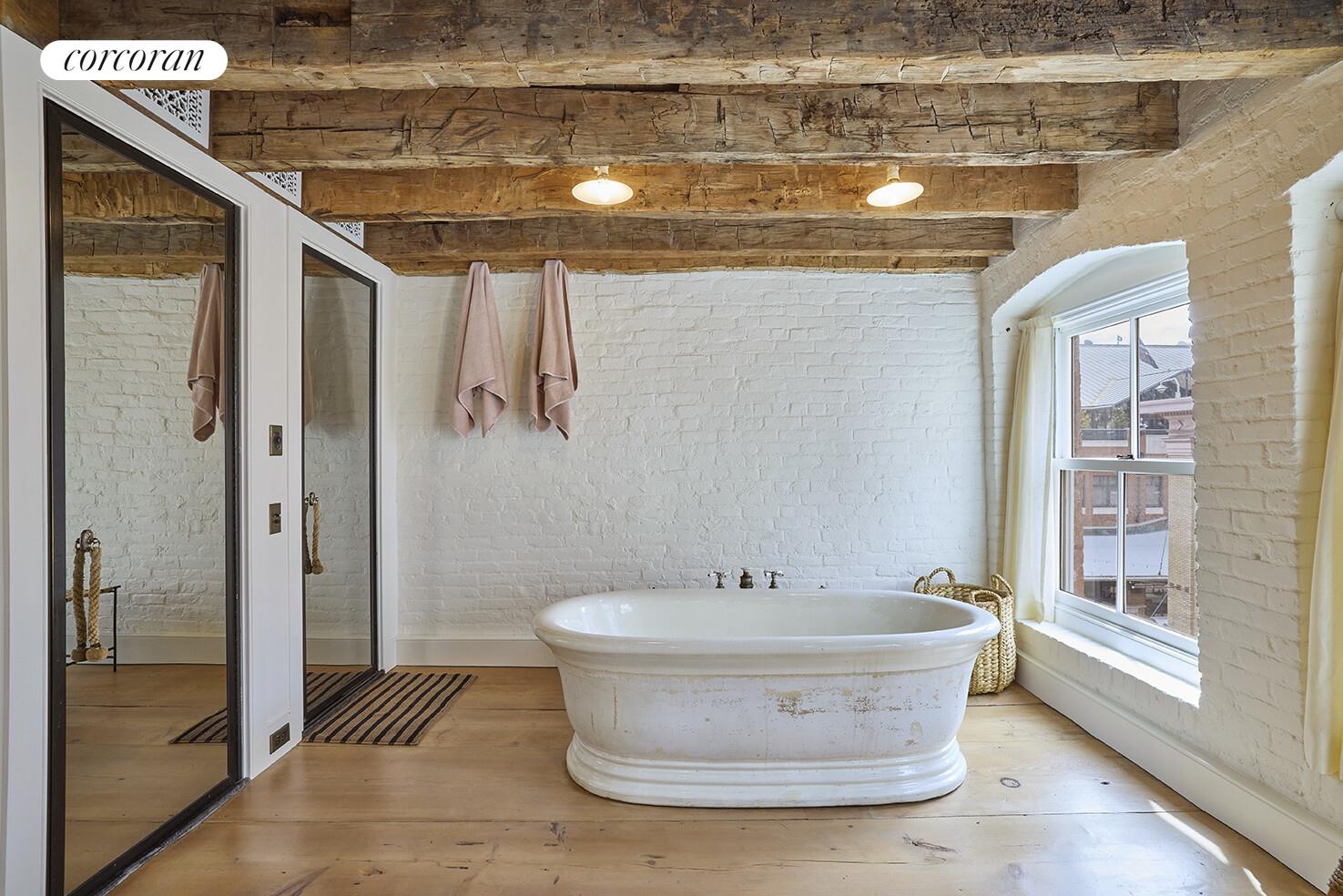 #12 photo, 134 BEEKMAN Street, Fulton/Seaport , NY 10038