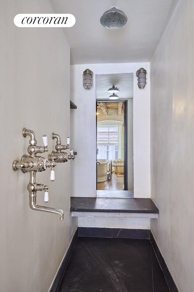 #15 photo, 134 BEEKMAN Street, Fulton/Seaport , NY 10038