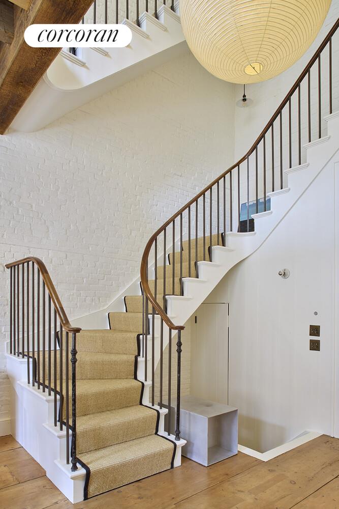 #17 photo, 134 BEEKMAN Street, Fulton/Seaport , NY 10038