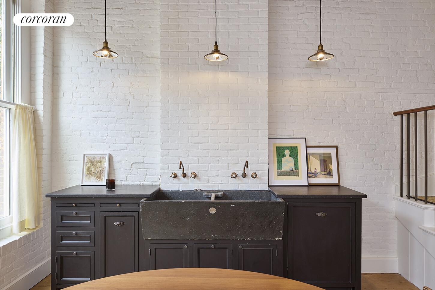 #5 photo, 134 BEEKMAN Street, Fulton/Seaport , NY 10038