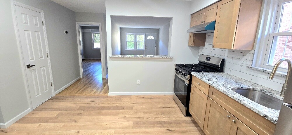 #1 photo, Maspeth, クイーンズ区 Maspeth , NY 11377