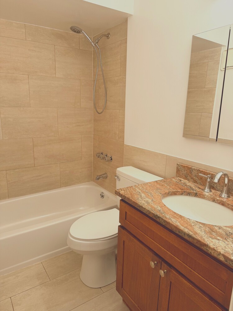 #4 photo, Brooklyn, ブルックリン区 Bergen Beach , NY 11234