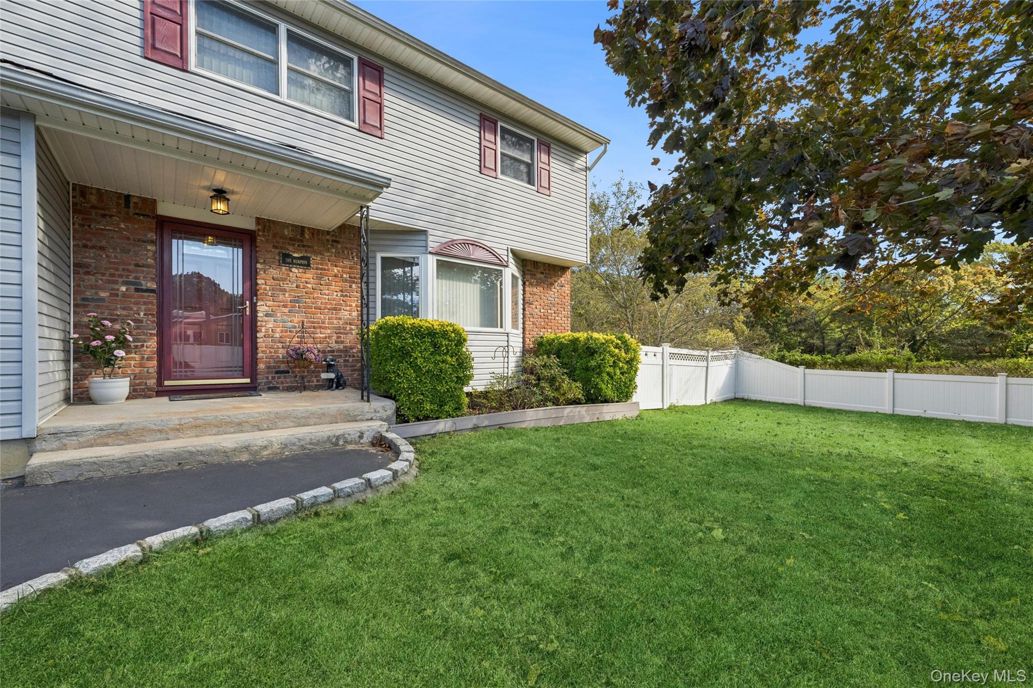 #3 photo, 19 Broadway Avenue, サフォーク郡 Holtsville , NY 11742