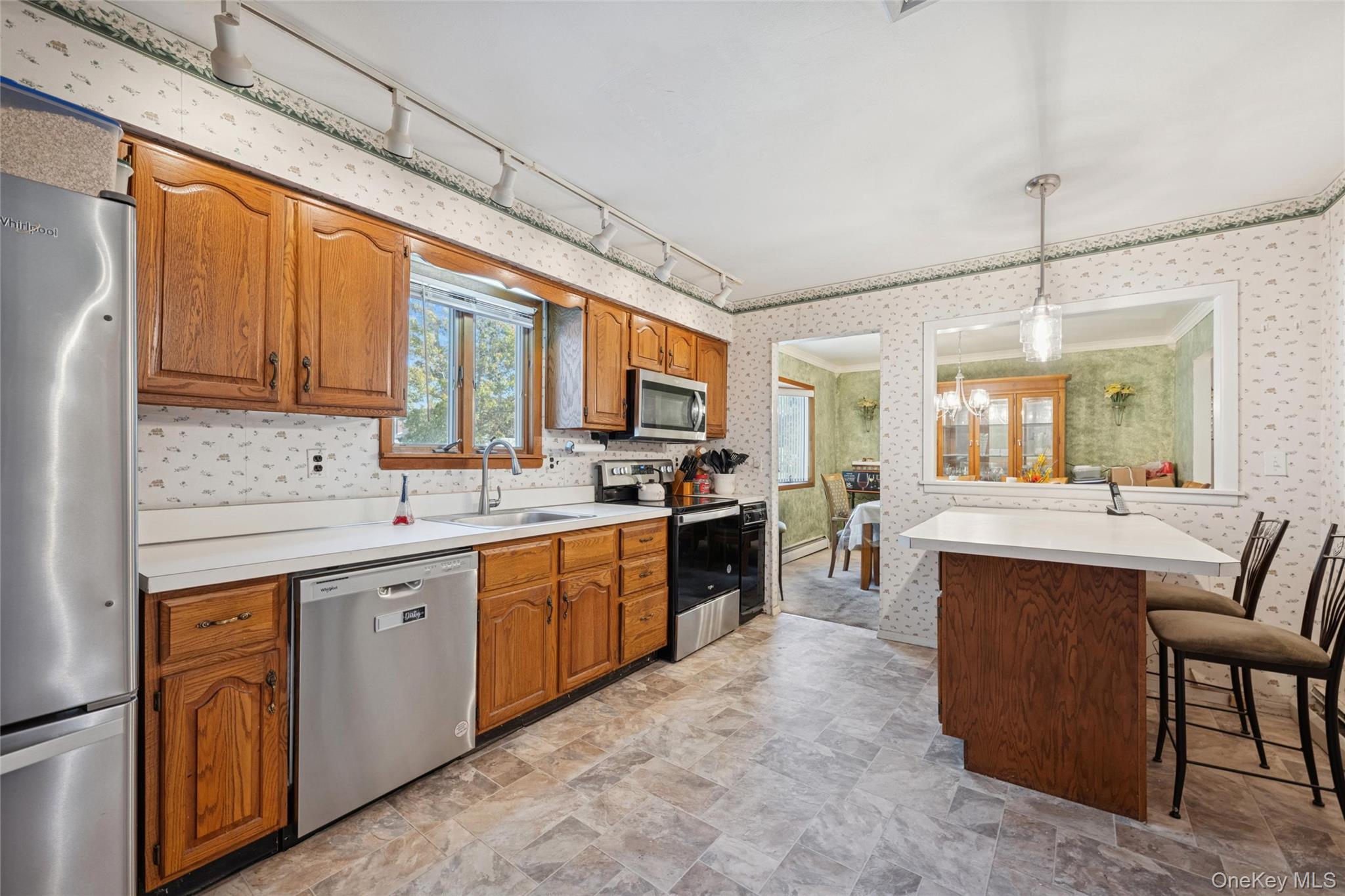 #6 photo, 19 Broadway Avenue, サフォーク郡 Holtsville , NY 11742