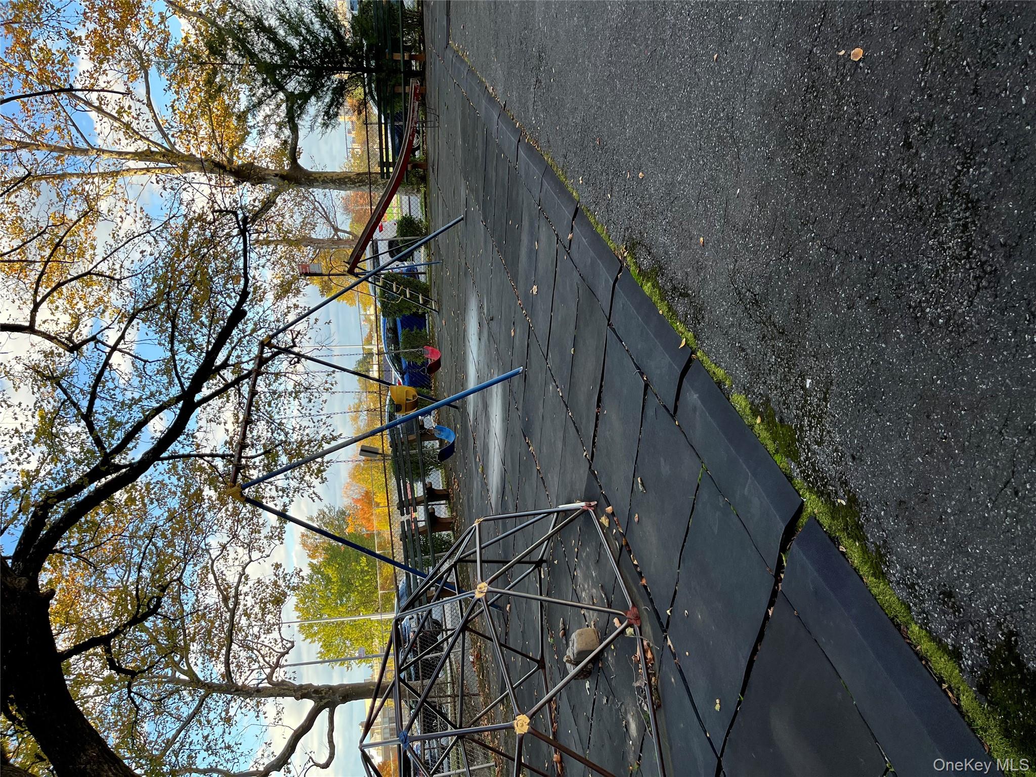 #14 photo, 66-10 149th Street, Flushing , NY 11367