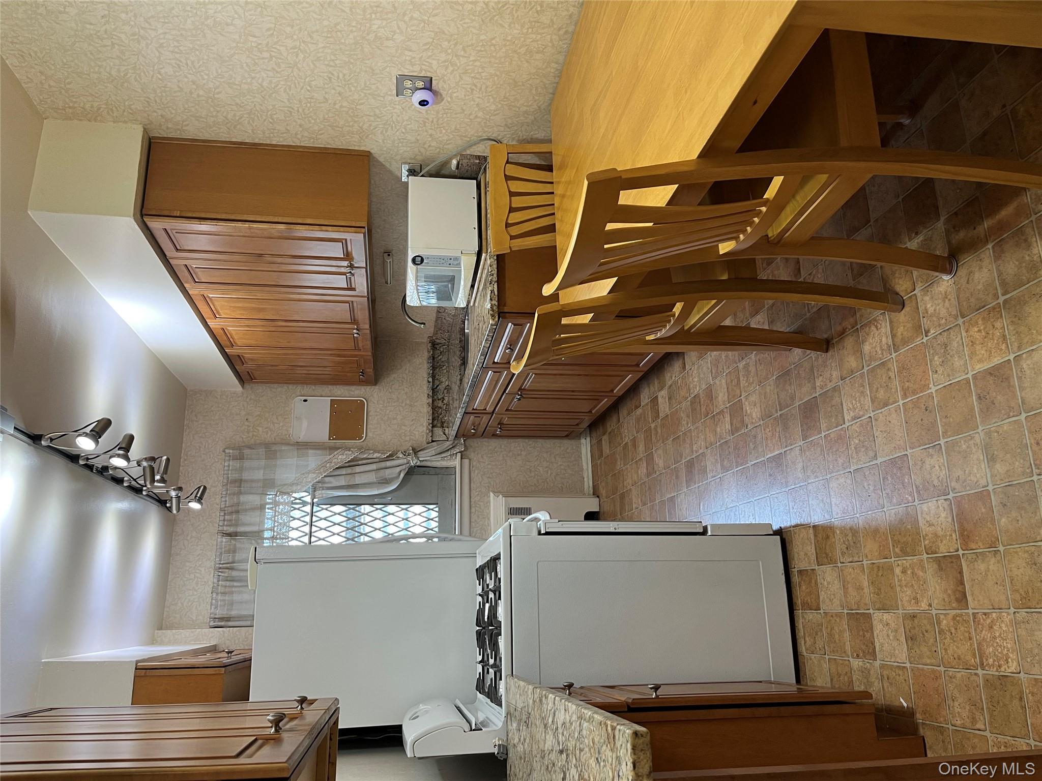 #2 photo, 66-10 149th Street, Flushing , NY 11367