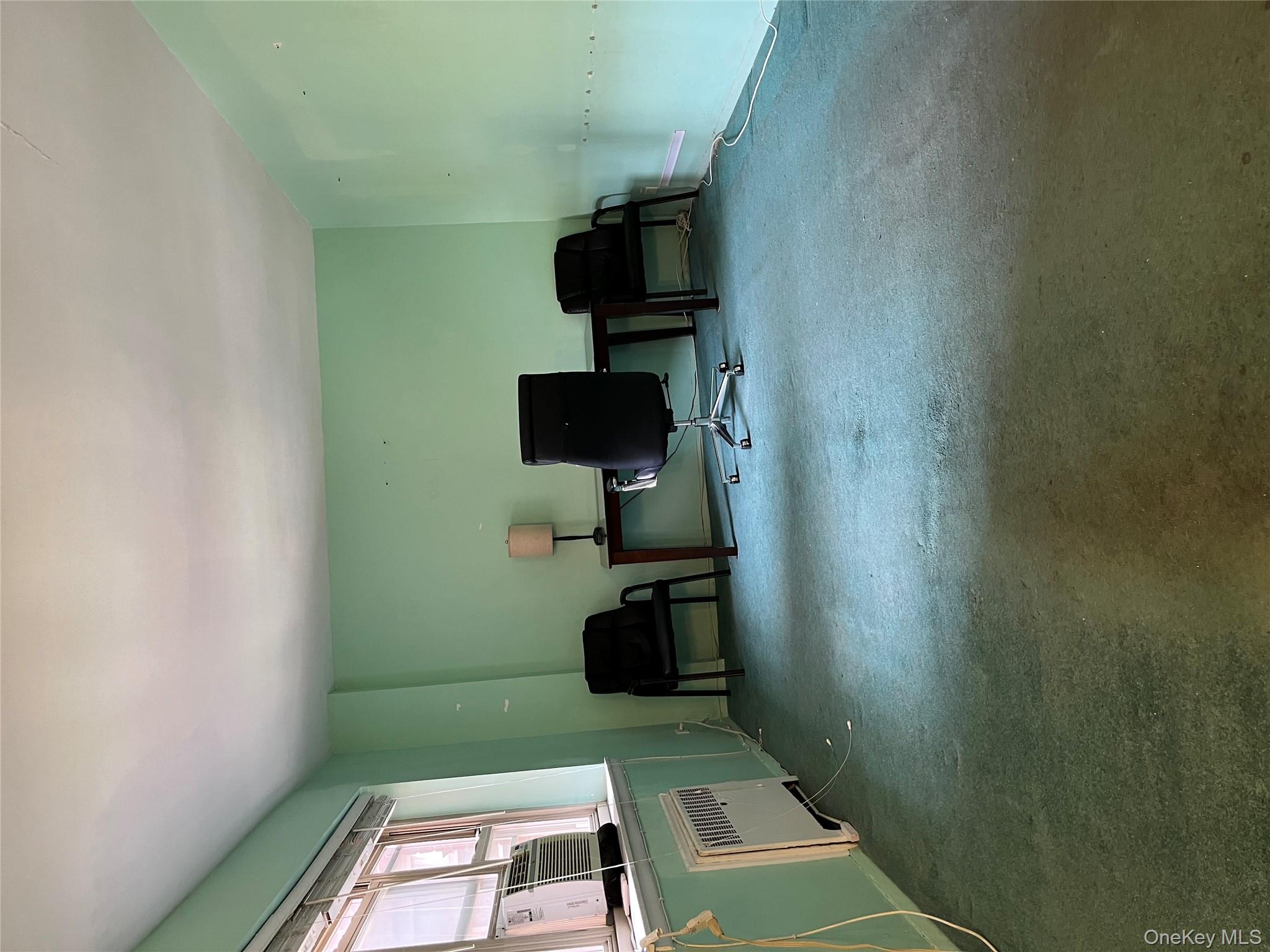 #4 photo, 66-10 149th Street, Flushing , NY 11367