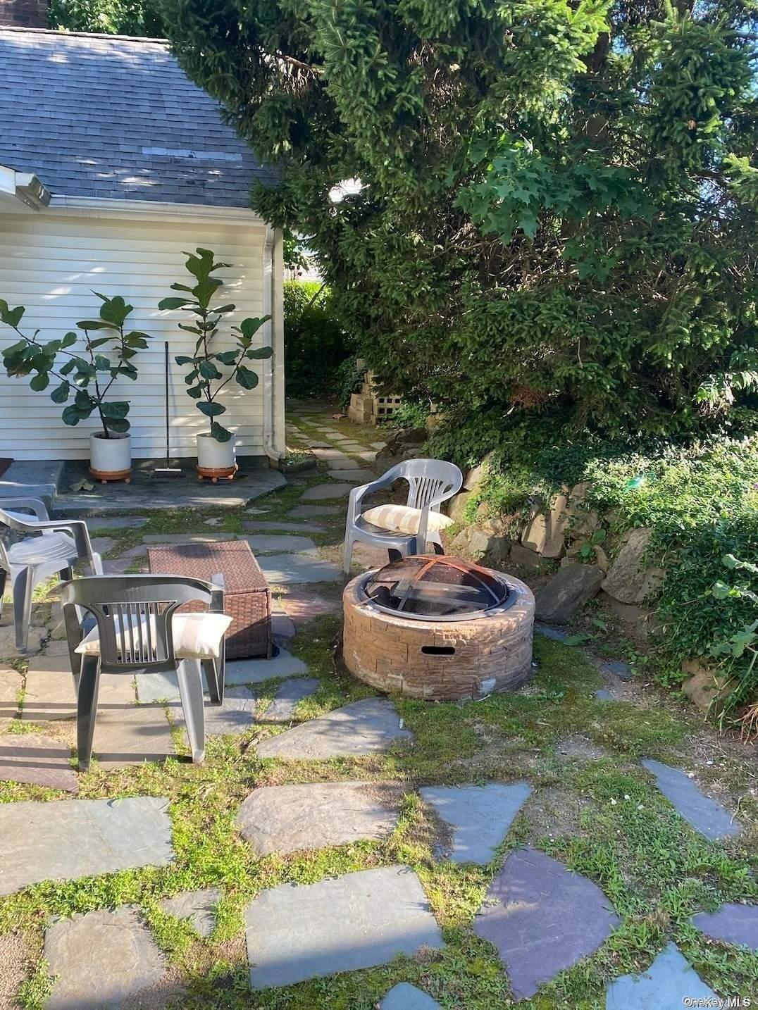 #1 photo, 21 Highland Avenue, ナッソー郡 Glenwood Landing , NY 11547