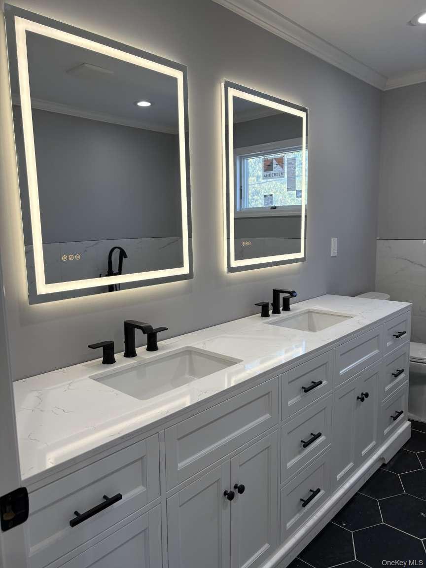 #14 photo, 25 Furrow Lane, ナッソー郡 Levittown , NY 11756