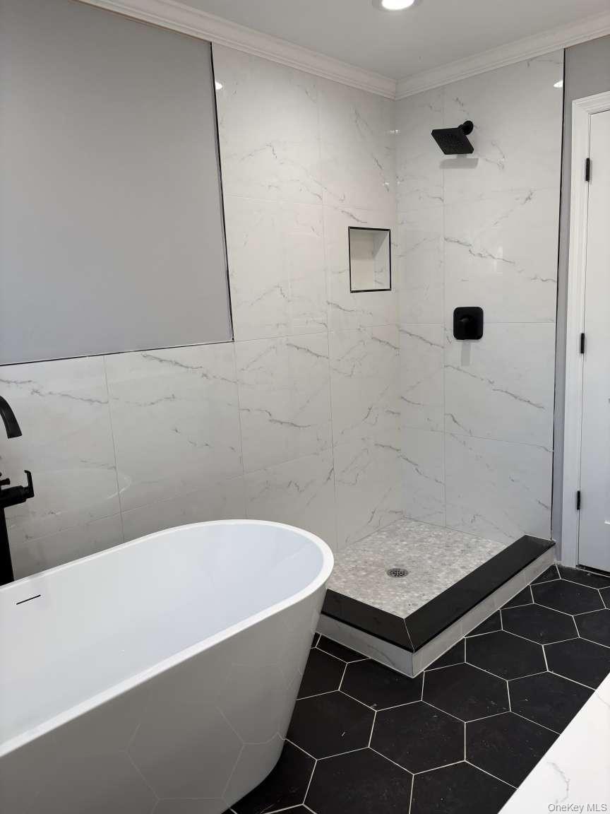 #16 photo, 25 Furrow Lane, ナッソー郡 Levittown , NY 11756