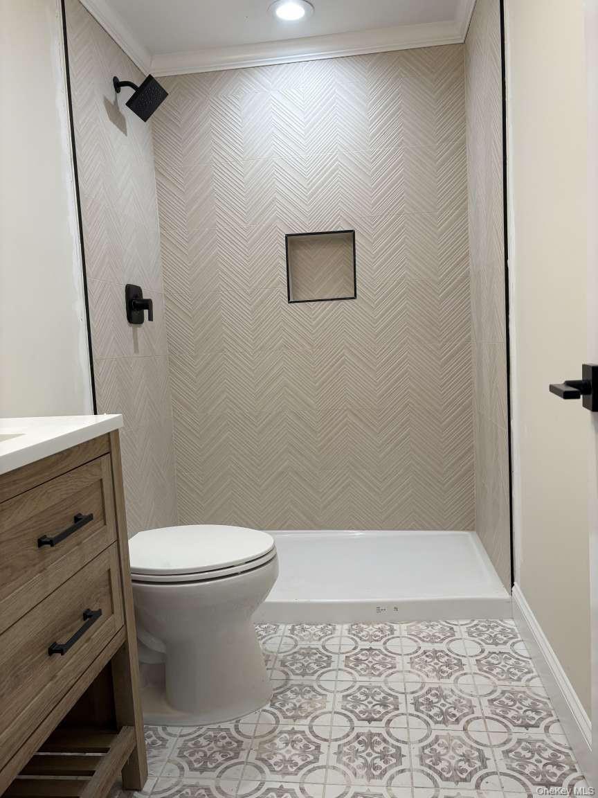 #6 photo, 25 Furrow Lane, ナッソー郡 Levittown , NY 11756