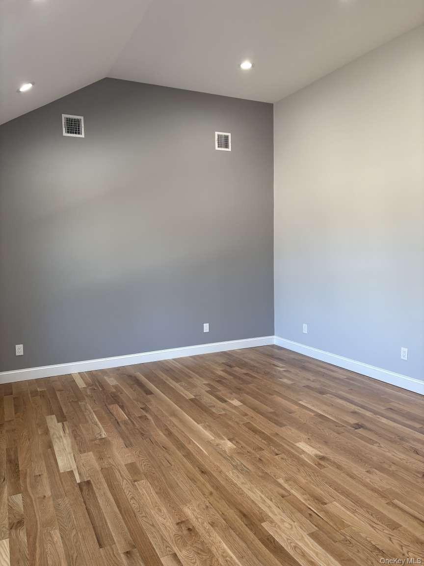 #9 photo, 25 Furrow Lane, ナッソー郡 Levittown , NY 11756