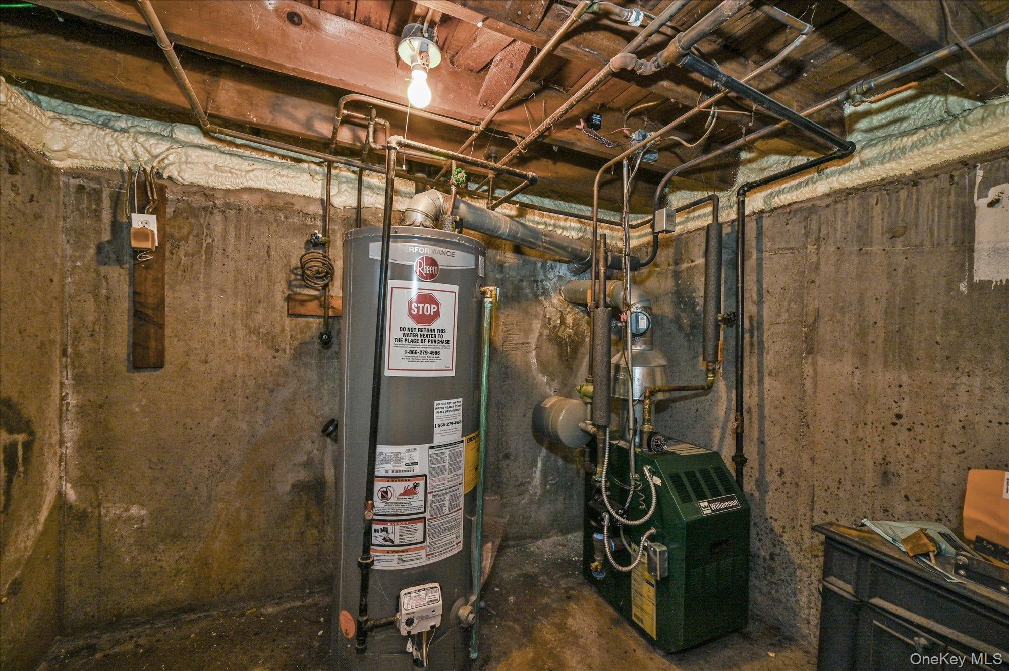 #15 photo, 16 E Chestnut Street, サフォーク郡 Central Islip , NY 11722