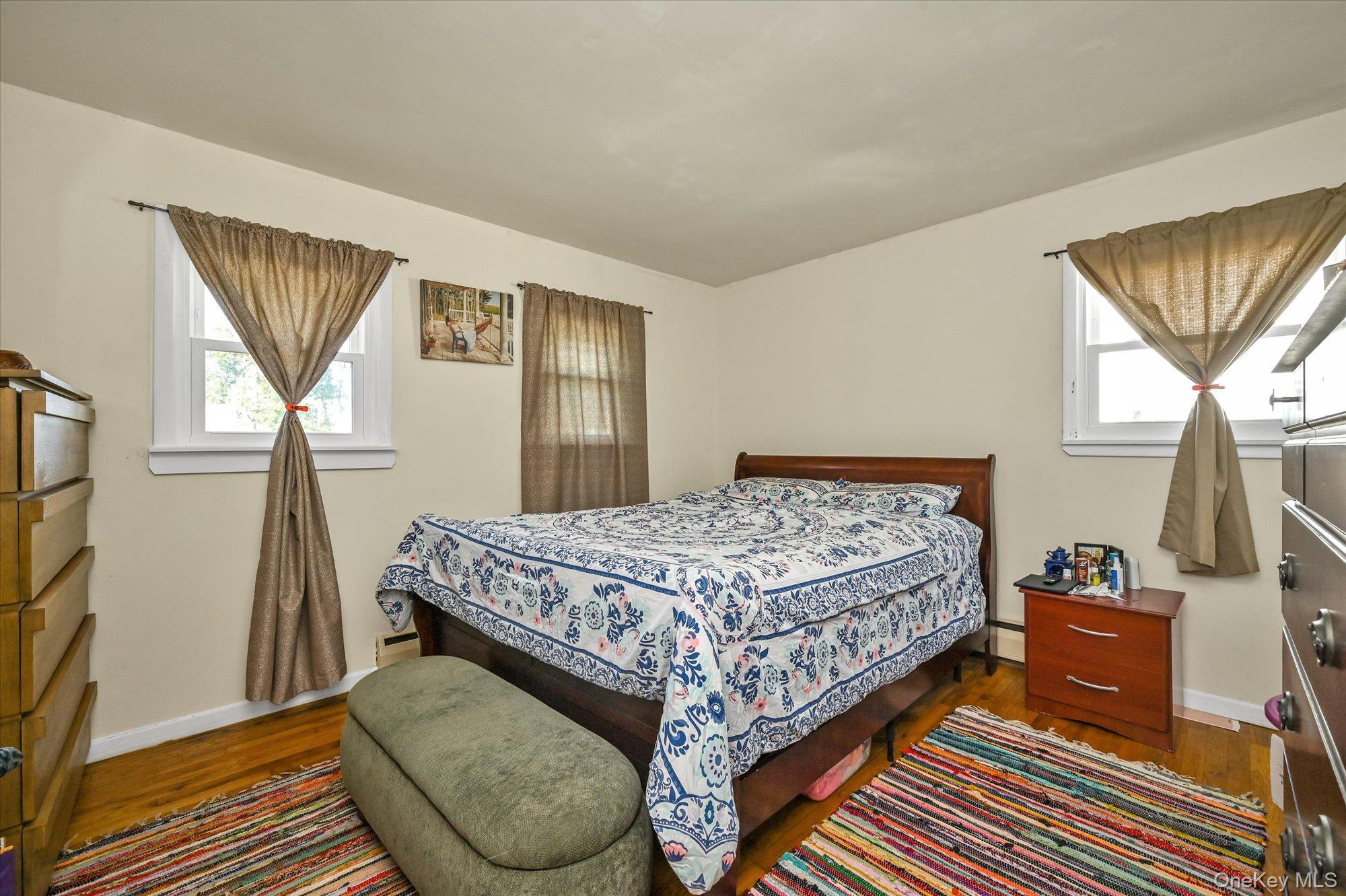 #9 photo, 16 E Chestnut Street, サフォーク郡 Central Islip , NY 11722