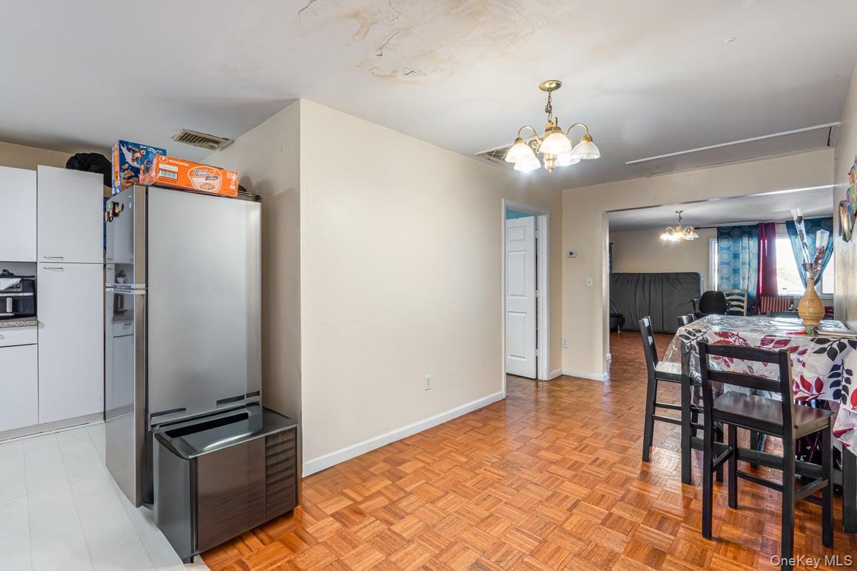 #11 photo, 47 Jackson Avenue, ナッソー郡 Mineola , NY 11501