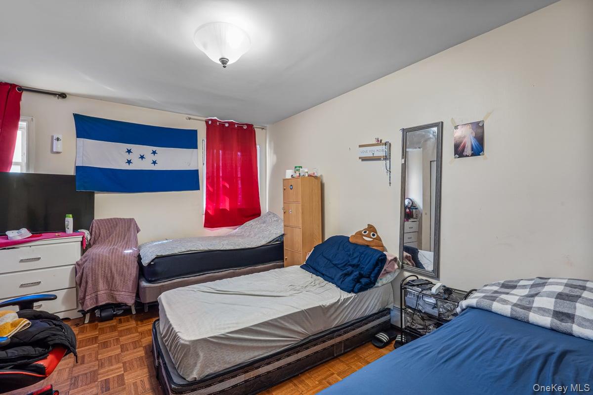 #15 photo, 47 Jackson Avenue, ナッソー郡 Mineola , NY 11501