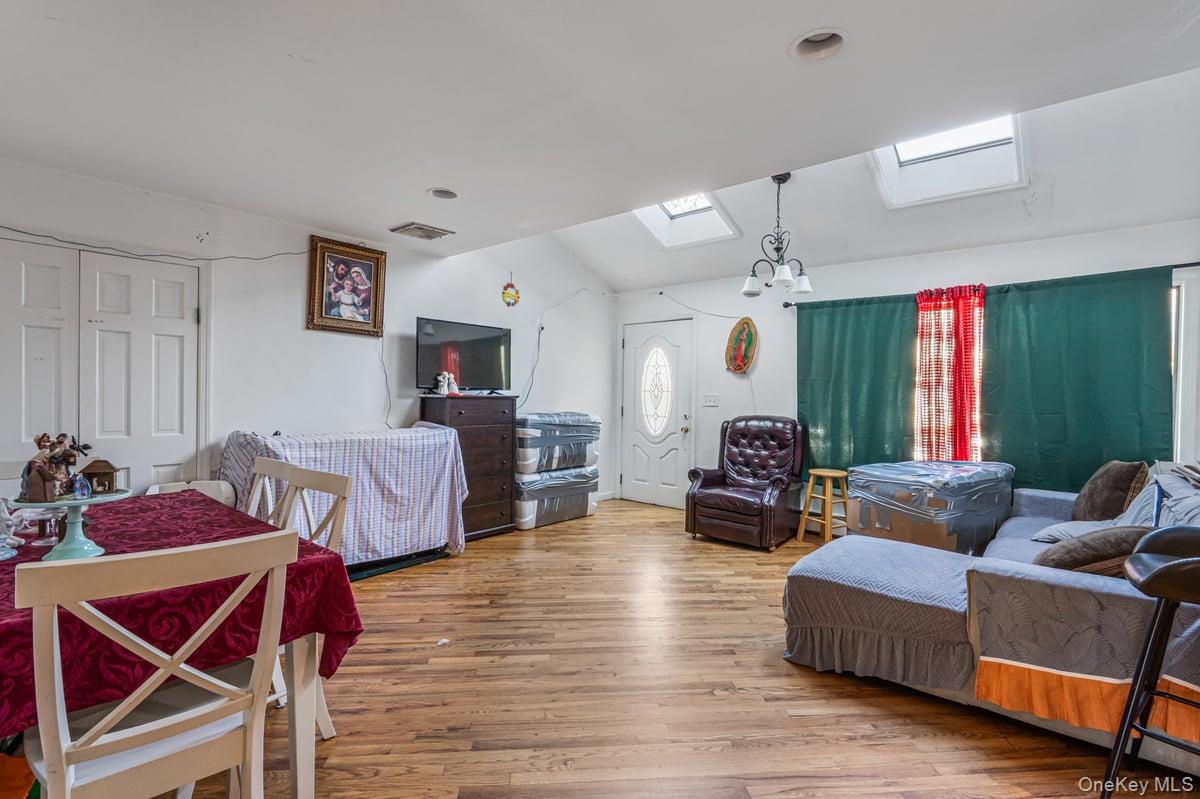 #20 photo, 47 Jackson Avenue, ナッソー郡 Mineola , NY 11501