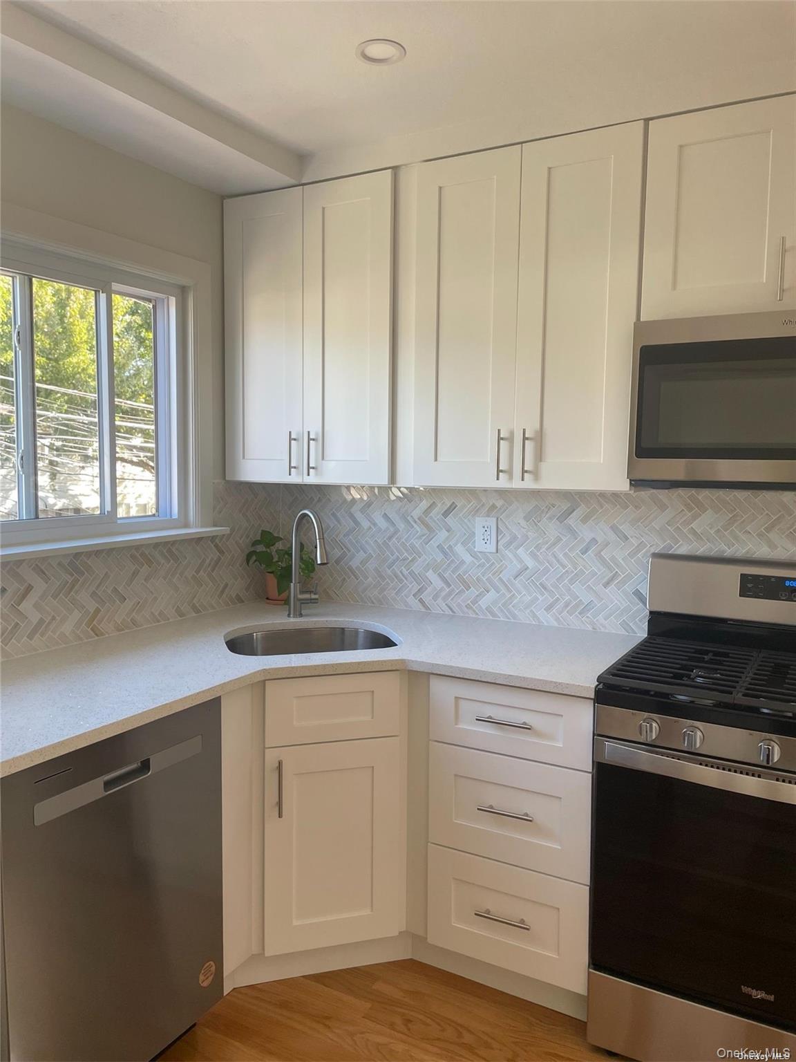 #2 photo, 149-54 Weller Lane, クイーンズ区 Rosedale , NY 11422