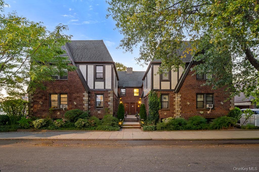 #1 photo, 43-24 208th Street, Bayside , NY 11361