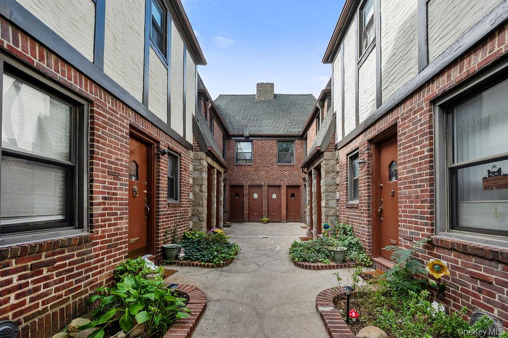 #2 photo, 43-24 208th Street, Bayside , NY 11361