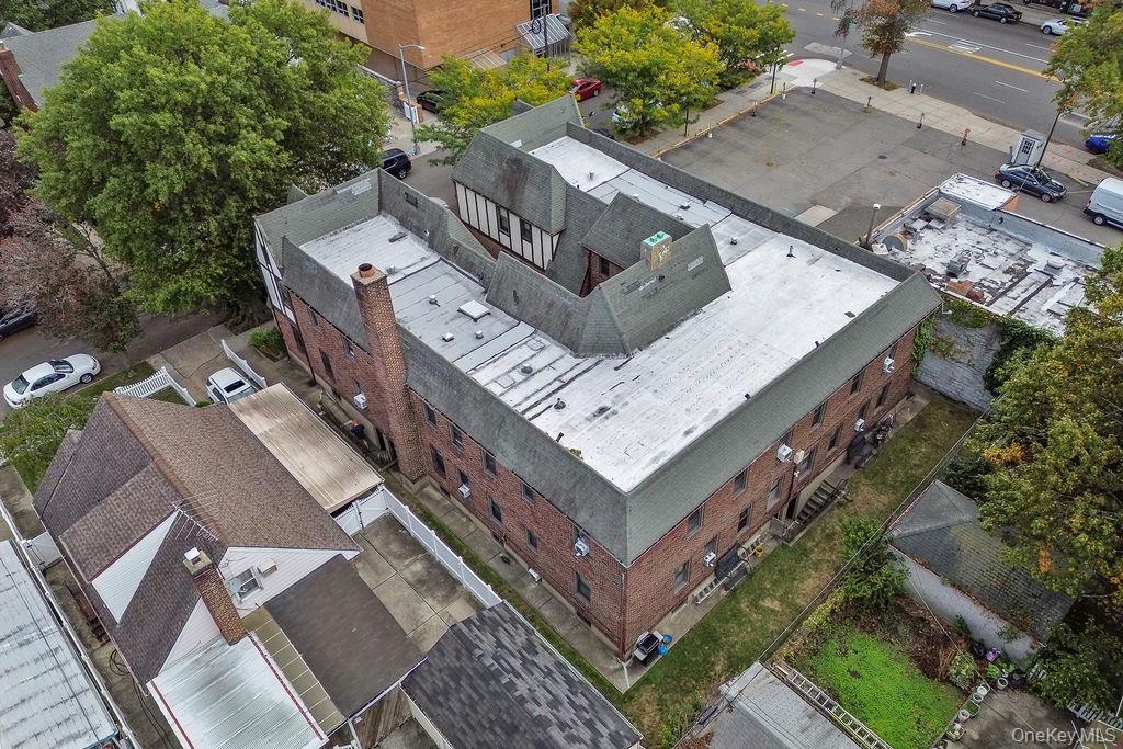 #3 photo, 43-24 208th Street, Bayside , NY 11361