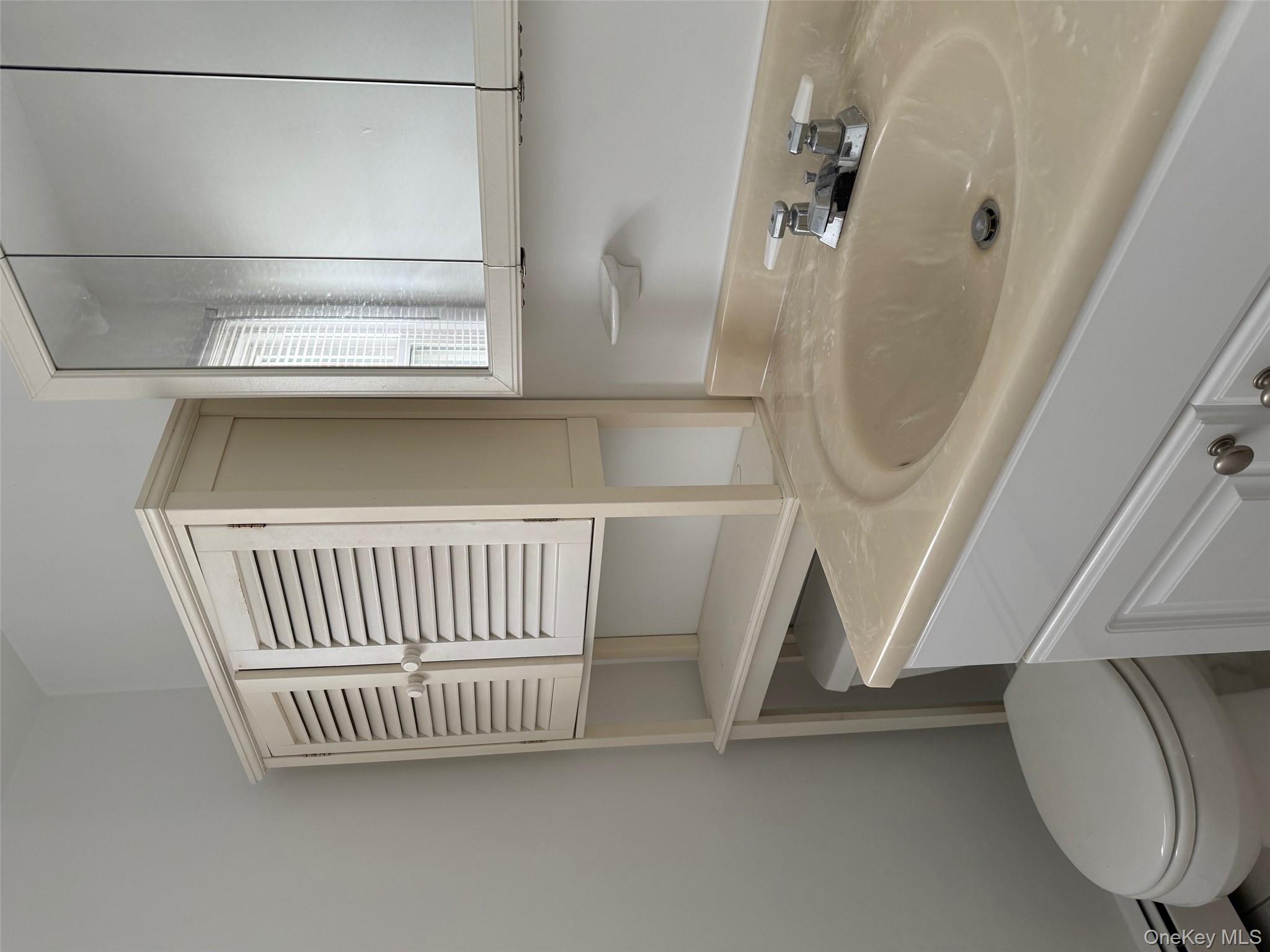 #12 photo, 16 Firwood Road, ナッソー郡 Port Washington , NY 11050