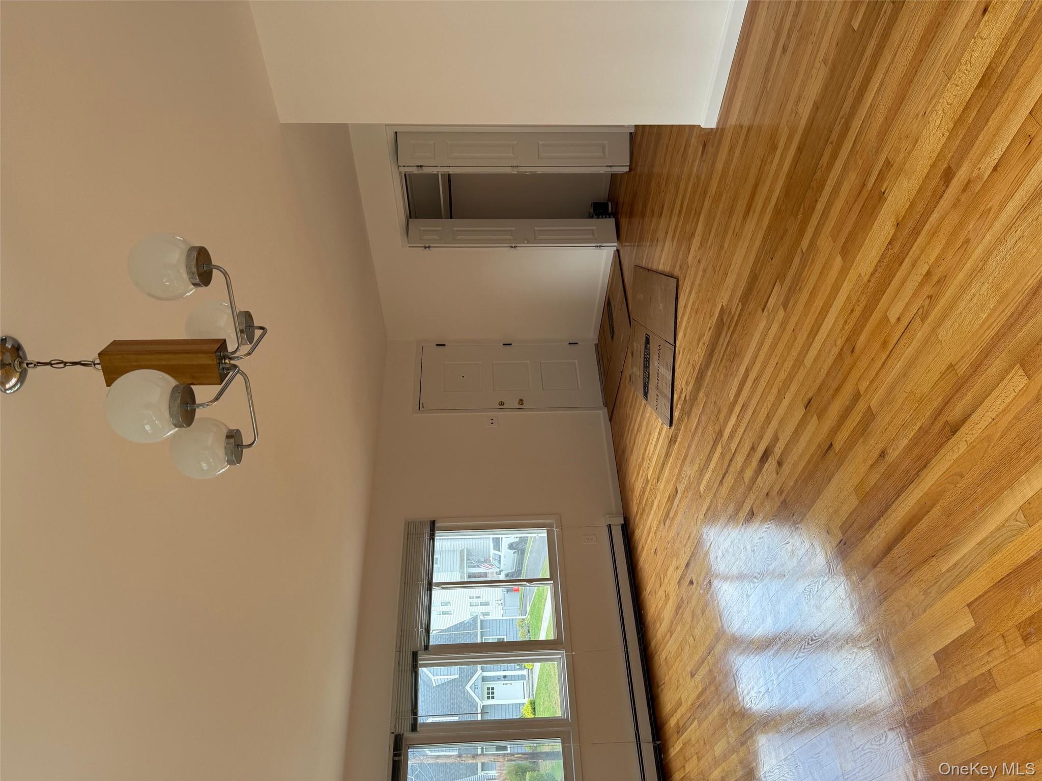 #13 photo, 16 Firwood Road, ナッソー郡 Port Washington , NY 11050