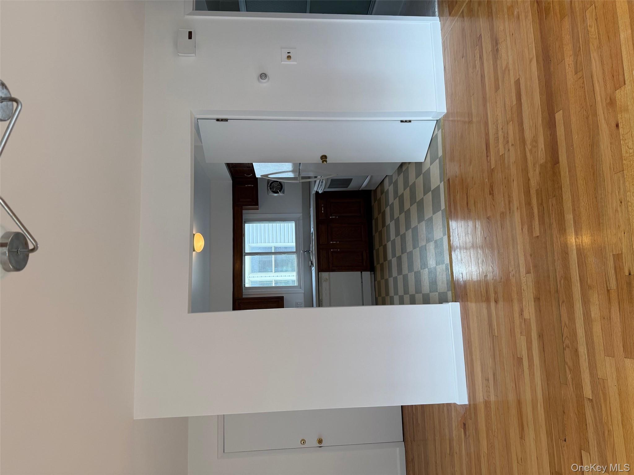 #15 photo, 16 Firwood Road, ナッソー郡 Port Washington , NY 11050