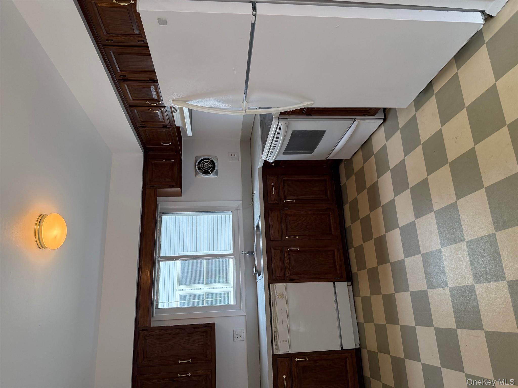 #17 photo, 16 Firwood Road, ナッソー郡 Port Washington , NY 11050