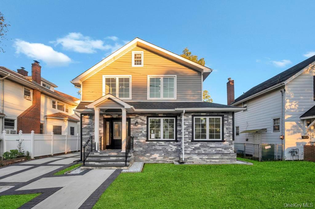 #1 photo, 99 N Corona Avenue, ナッソー郡 Valley Stream , NY 11580